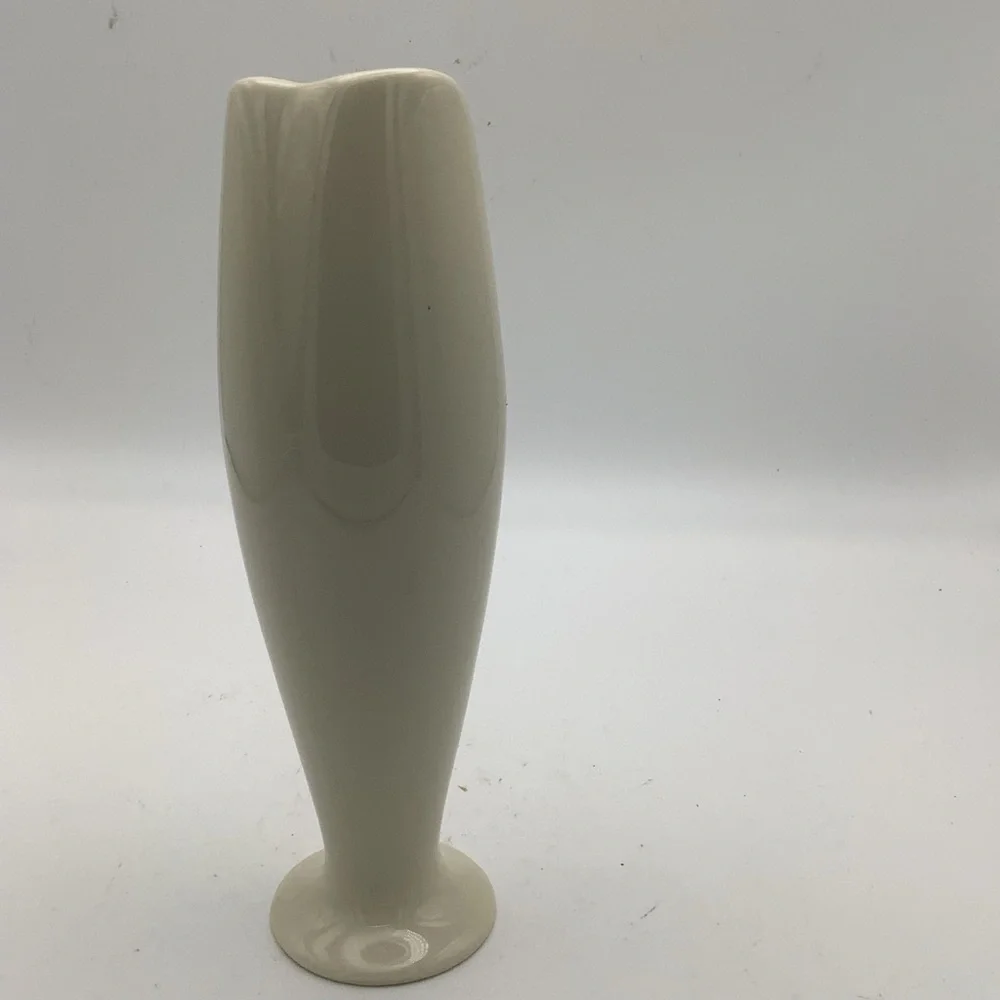 Lenox Footed Bud Vase with Gold Heart Shaped Rim
